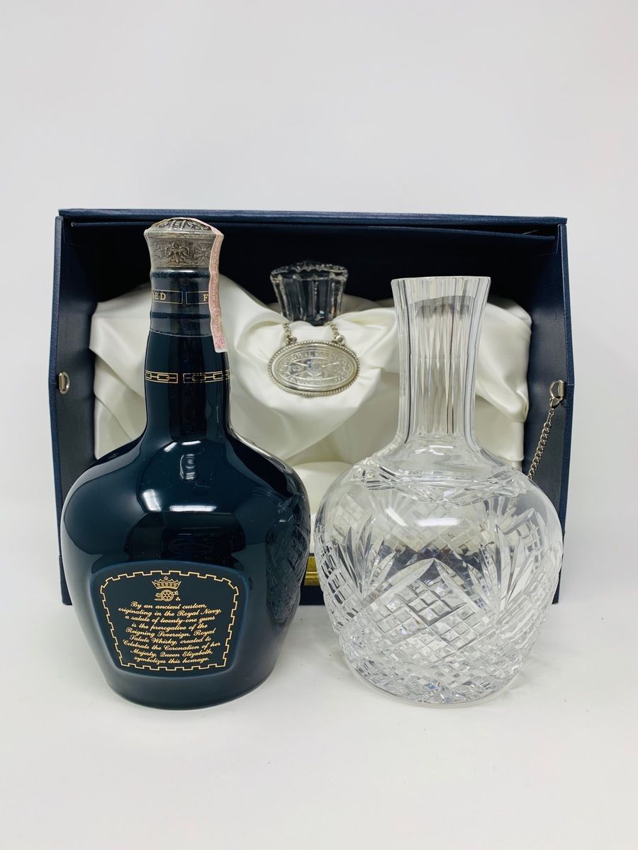 CHIVAS 21 YEAR OLD ROYAL SALUTE SAPPHIRE FLAGON WITH STUART CRYSTAL DECANTER/STOPPER SET