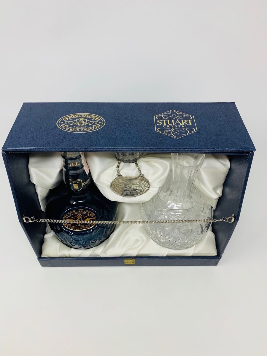 CHIVAS 21 YEAR OLD ROYAL SALUTE SAPPHIRE FLAGON WITH STUART CRYSTAL DECANTER/STOPPER SET