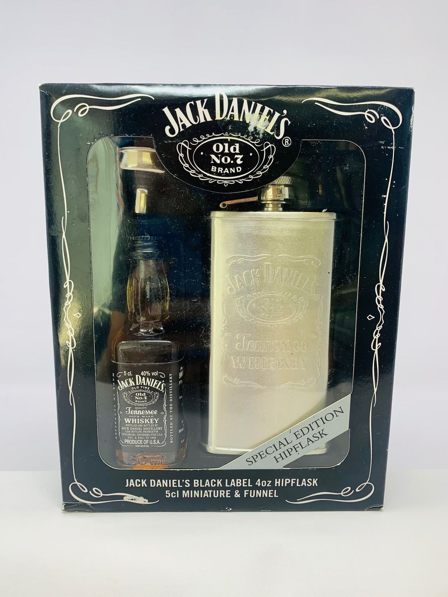 JACK DANIELS OLD NO 7 MINIATURE AND HIP FLASK