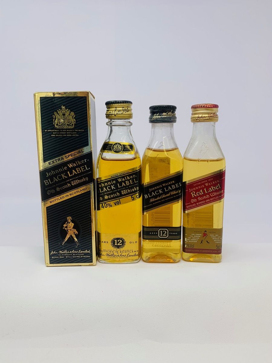 JOHNNIE WALKER WHISKY MINIATURES 