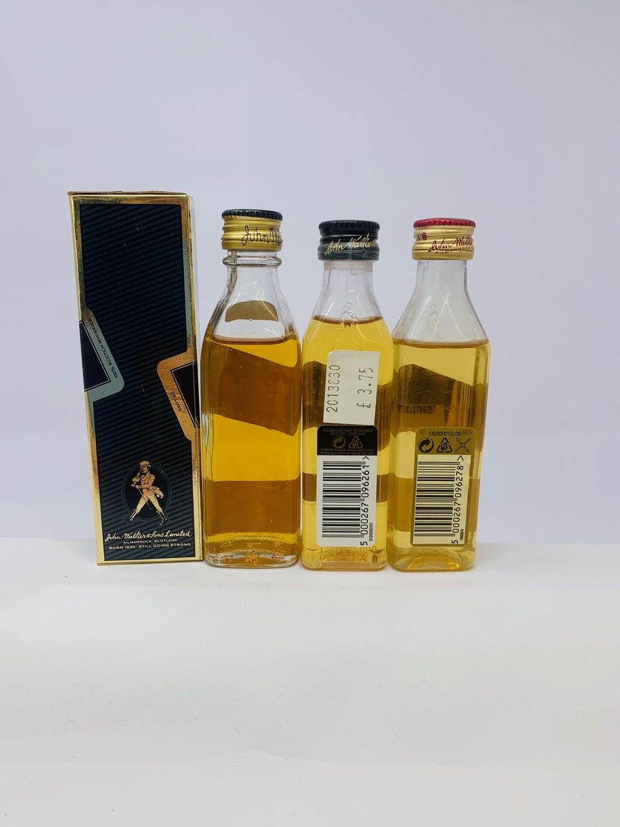 JOHNNIE WALKER WHISKY MINIATURES 