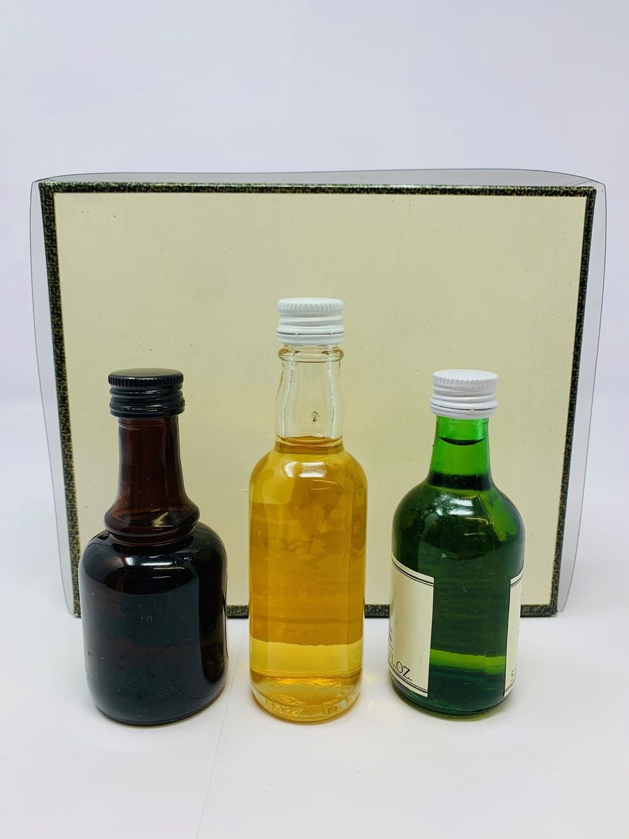 THREE CHEERS - STANLEY P MORRISON MINIATURES SET