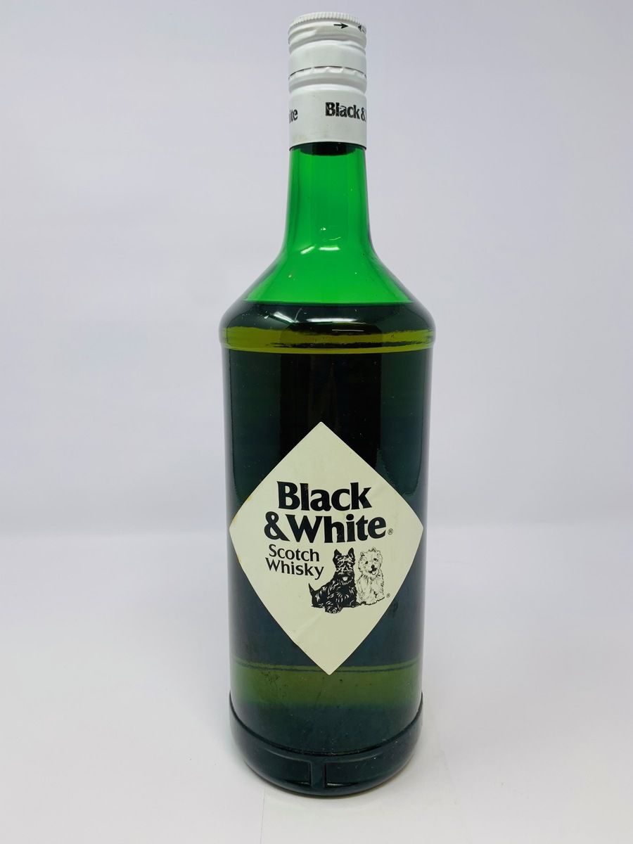 BLACK & WHITE WHISKY 1 LITRE