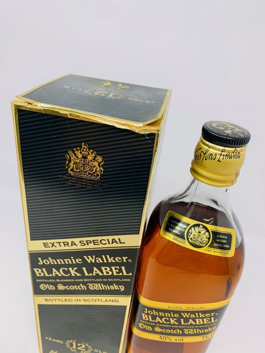 JOHNNIE WALKER 12 YEAR OLD BLACK LABEL 1980's