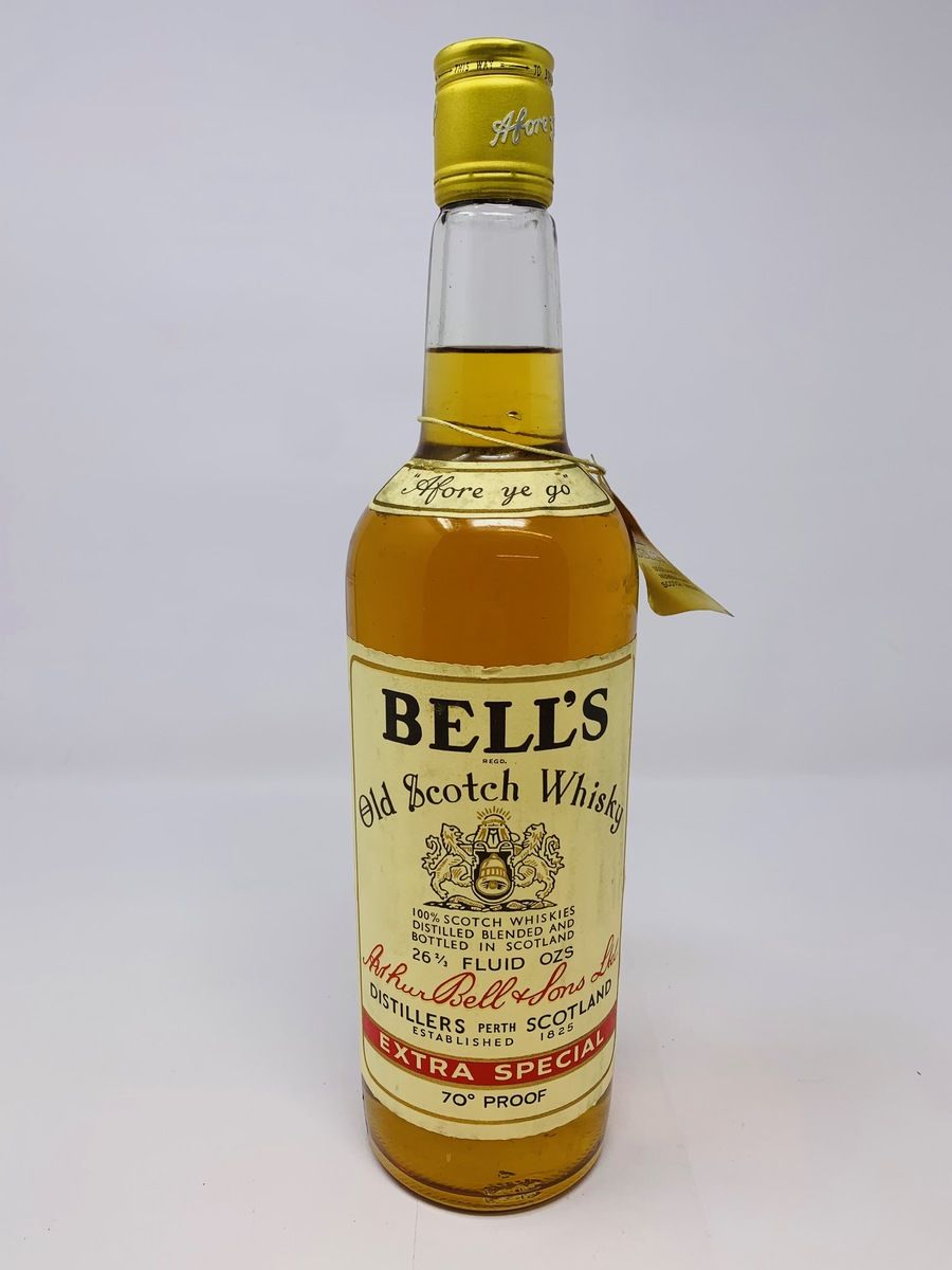 BELLS EXTRA SPECIAL OLD SCOTCH WHISKY 1970'S