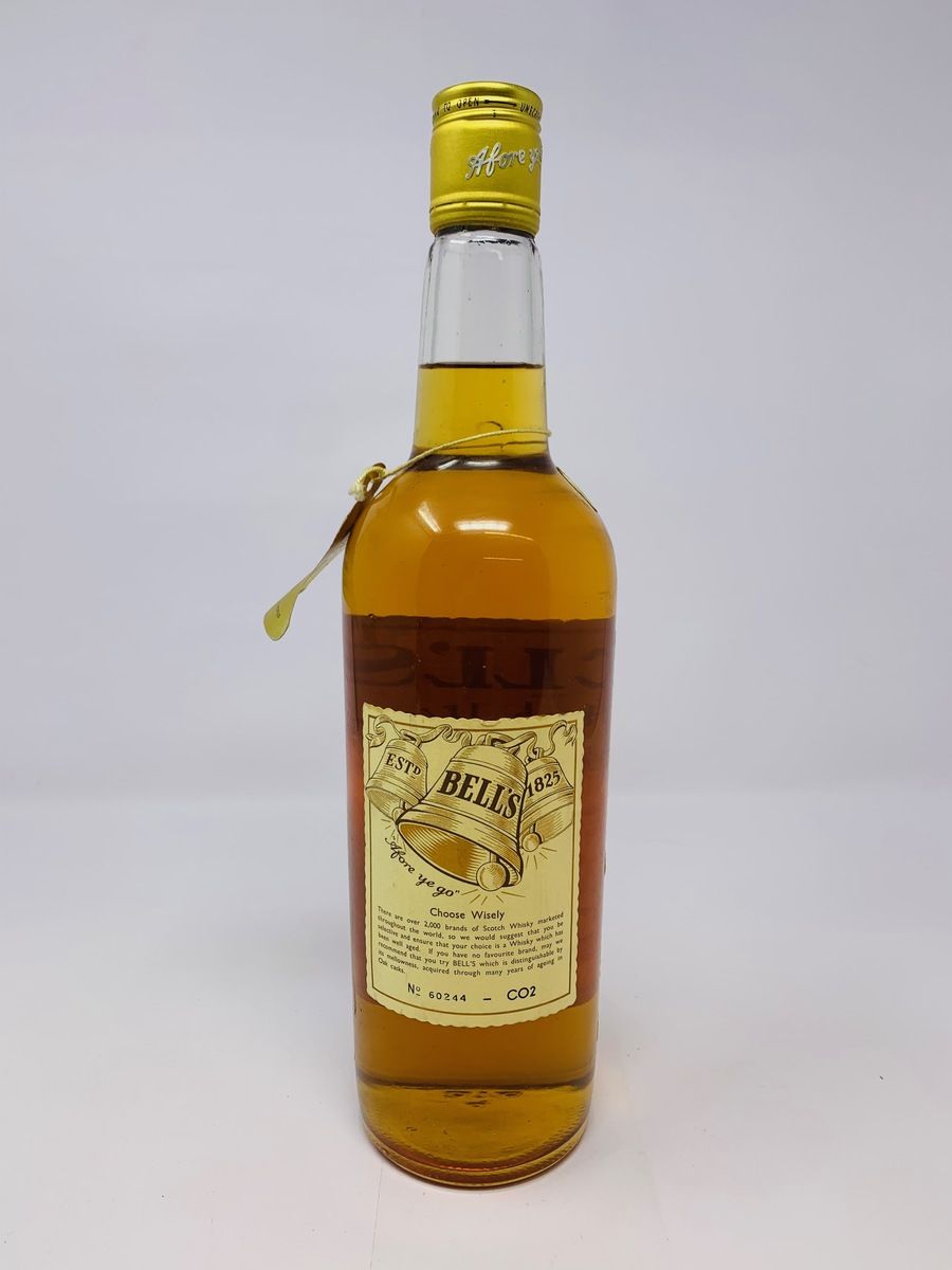 BELLS EXTRA SPECIAL OLD SCOTCH WHISKY 1970'S