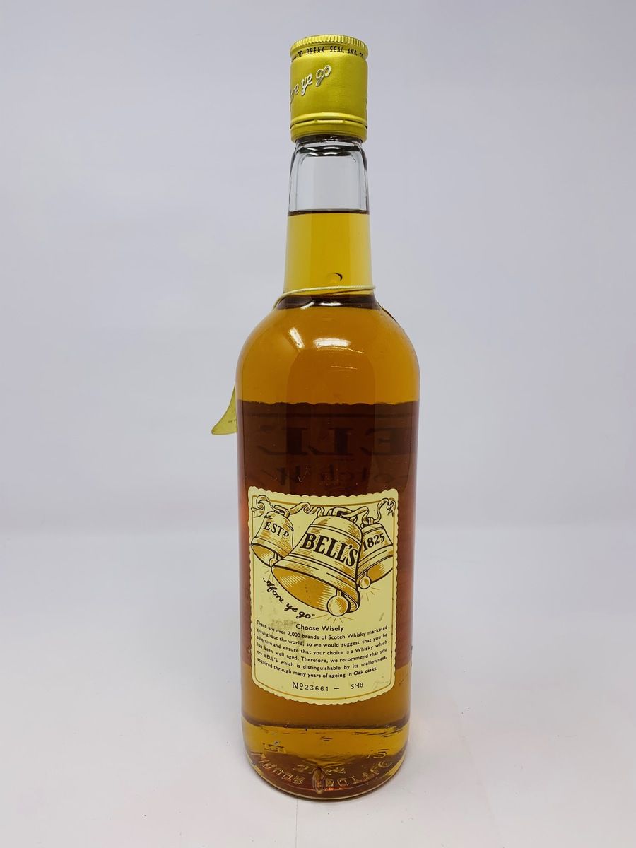 BELLS EXTRA SPECIAL OLD SCOTCH WHISKY 1970'S
