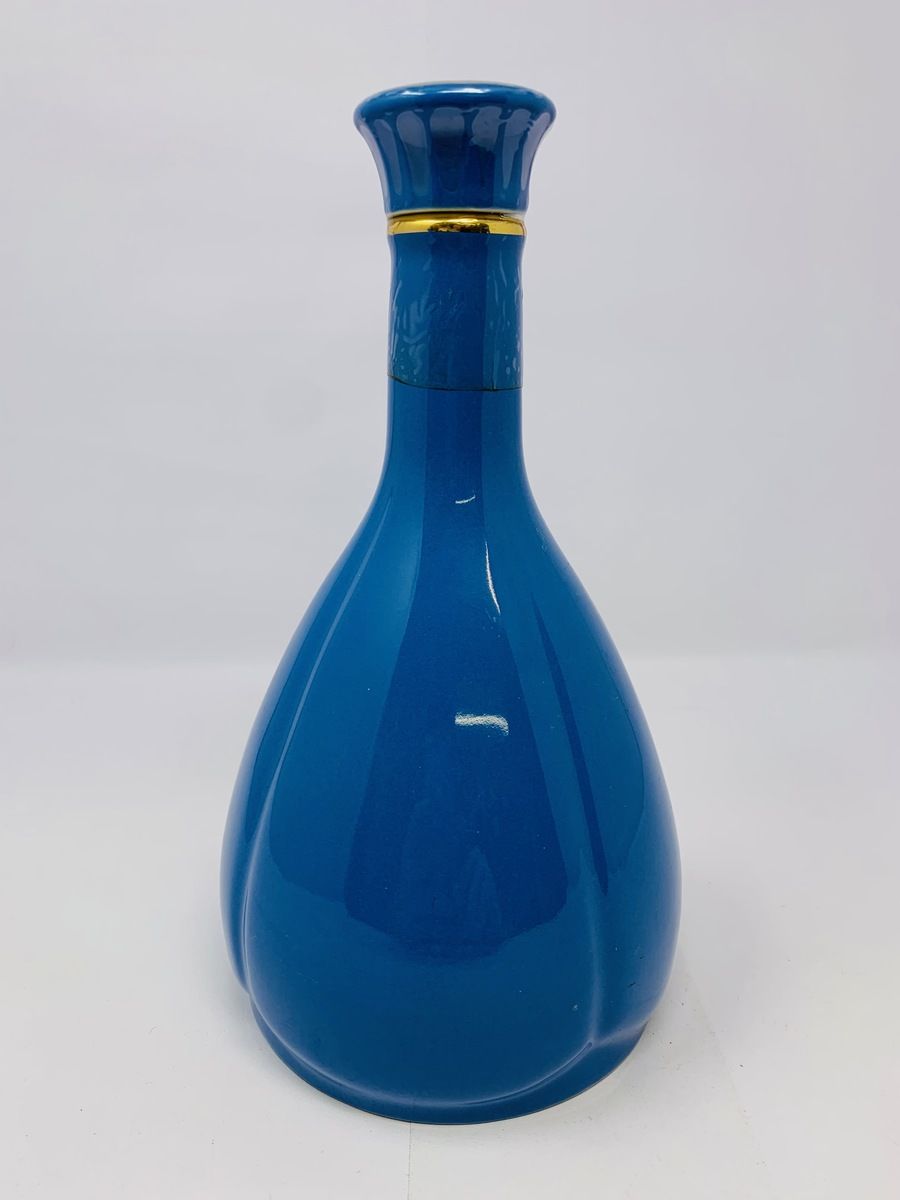 VINTAGE WADE POTTERY WHYTE & MACKAY CORONATION DECANTER