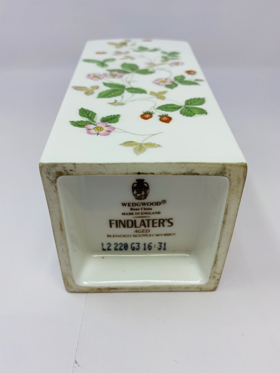 FINDLATER'S WEDGEWOOD DECANTER