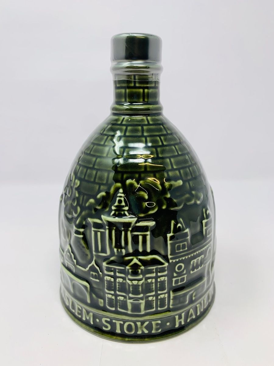 WADE PORCELAIN ' THE POTTERIES DECANTER' 21 YEAR OLD