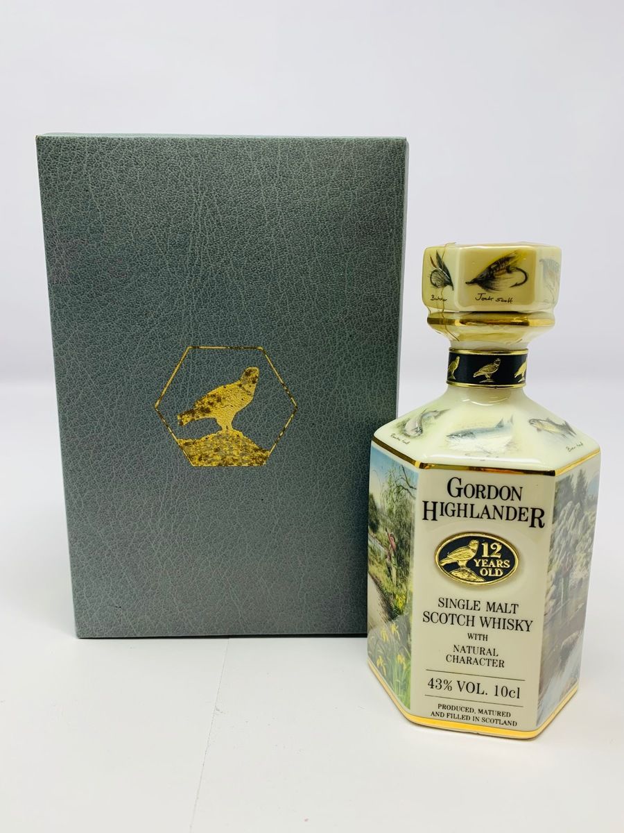 GORDON HIGHLANDERS FLY FISHING 10CL DECANTER 