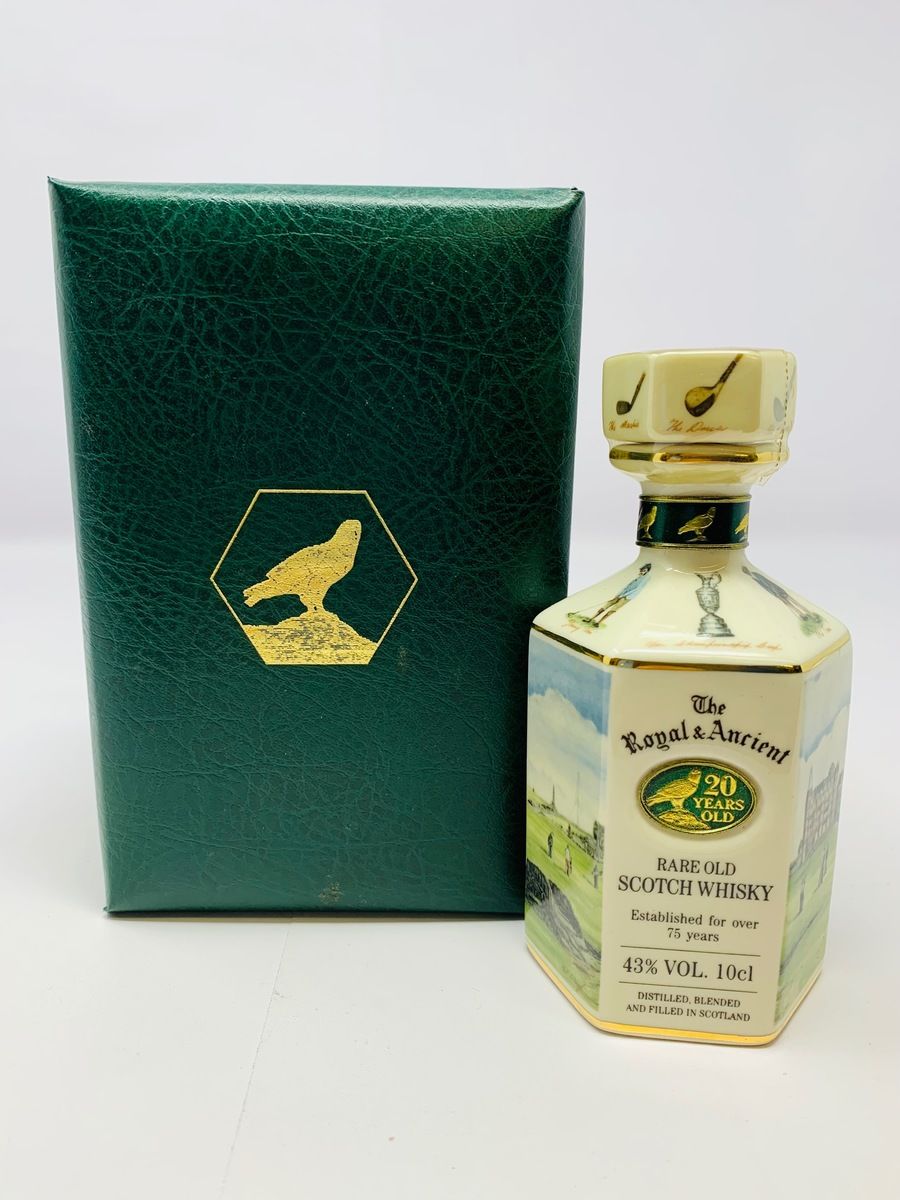 GORDON HIGHLANDERS 20 YEAR OLD ST ANDREWS GOLFING 10CL DECANTER 
