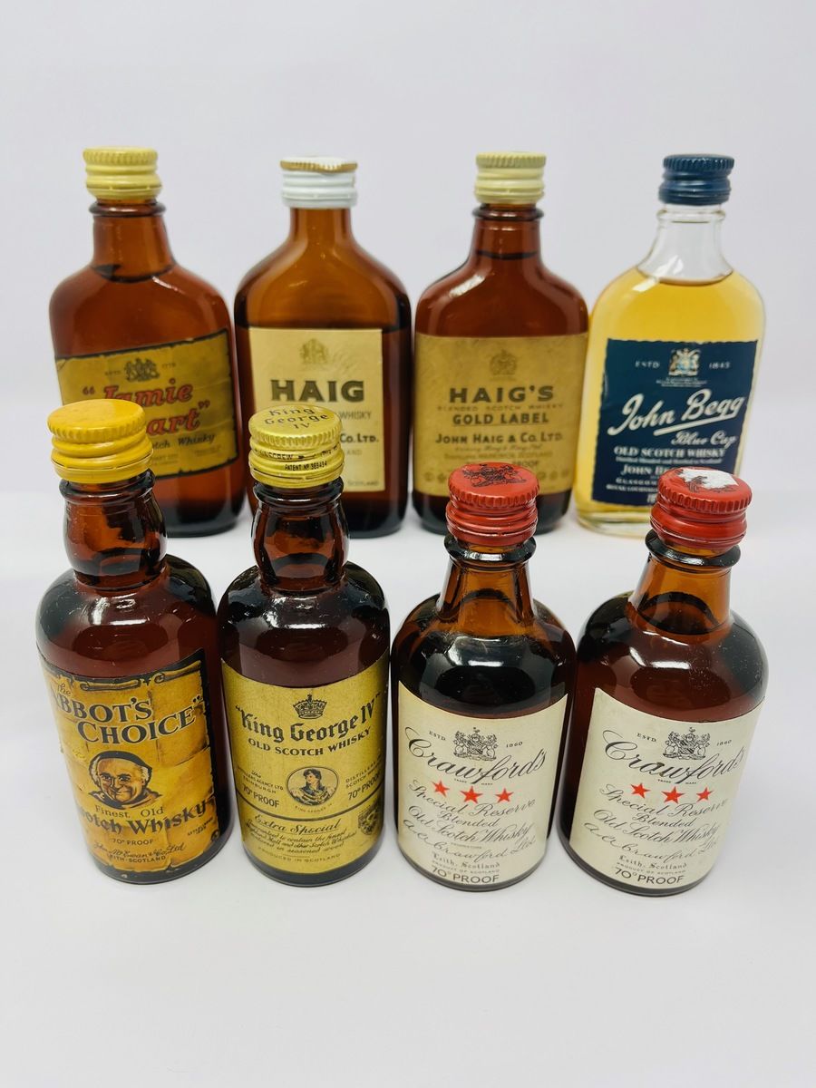 8 BLENDED MINIATURES 