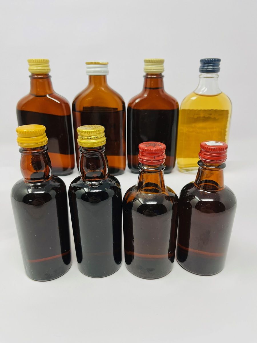 8 BLENDED MINIATURES 