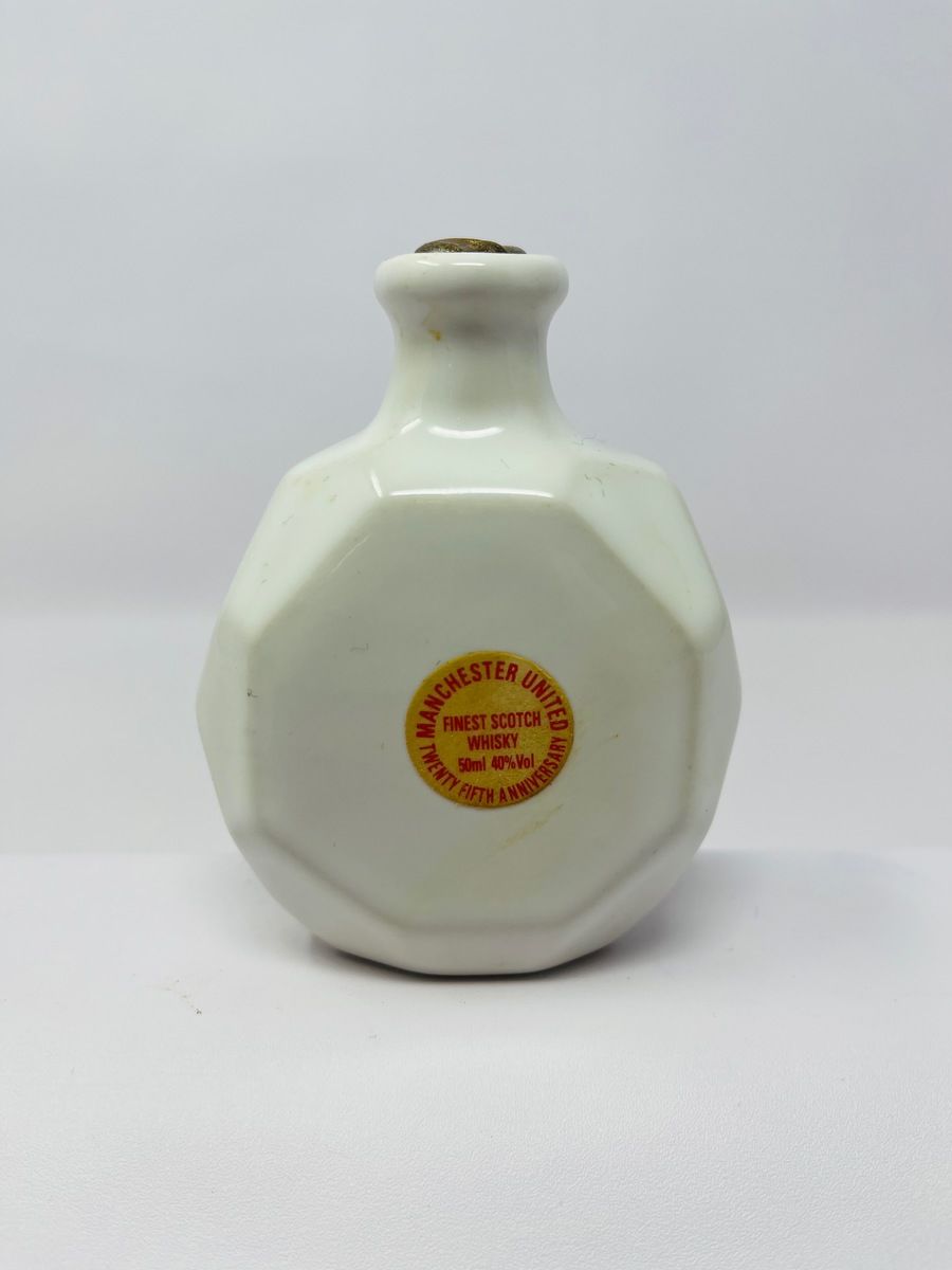 MANCHESTER UNITED CERAMIC MINIATURES (EMPTY)