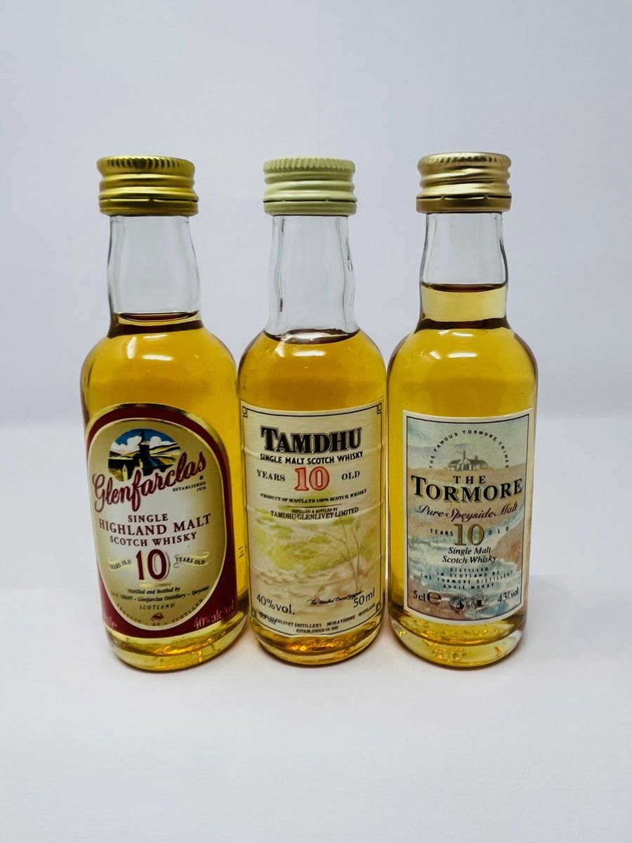 3 X 10 YEAR OLD WHISKY MINIATURES 