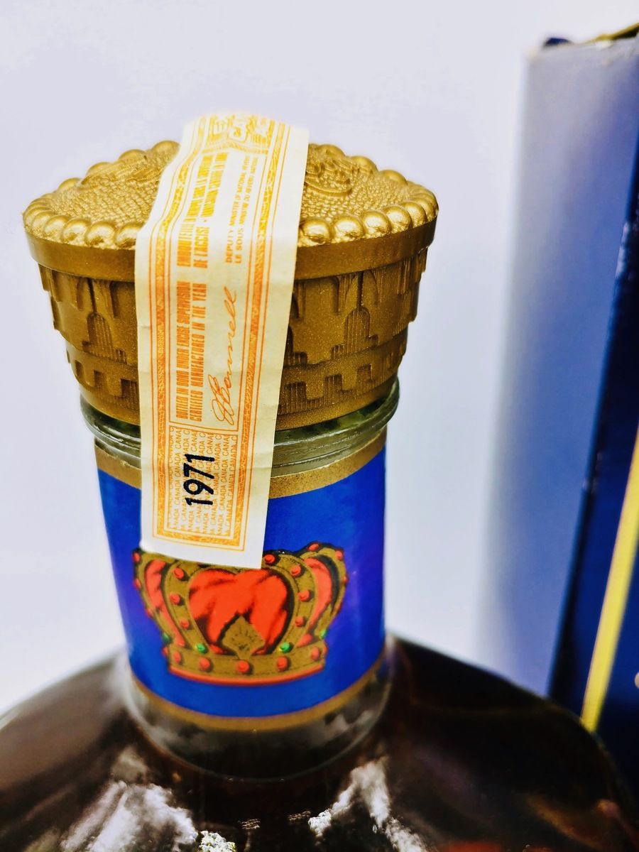 SEAGRAMS CROWN ROYAL 1971 1.75LTR