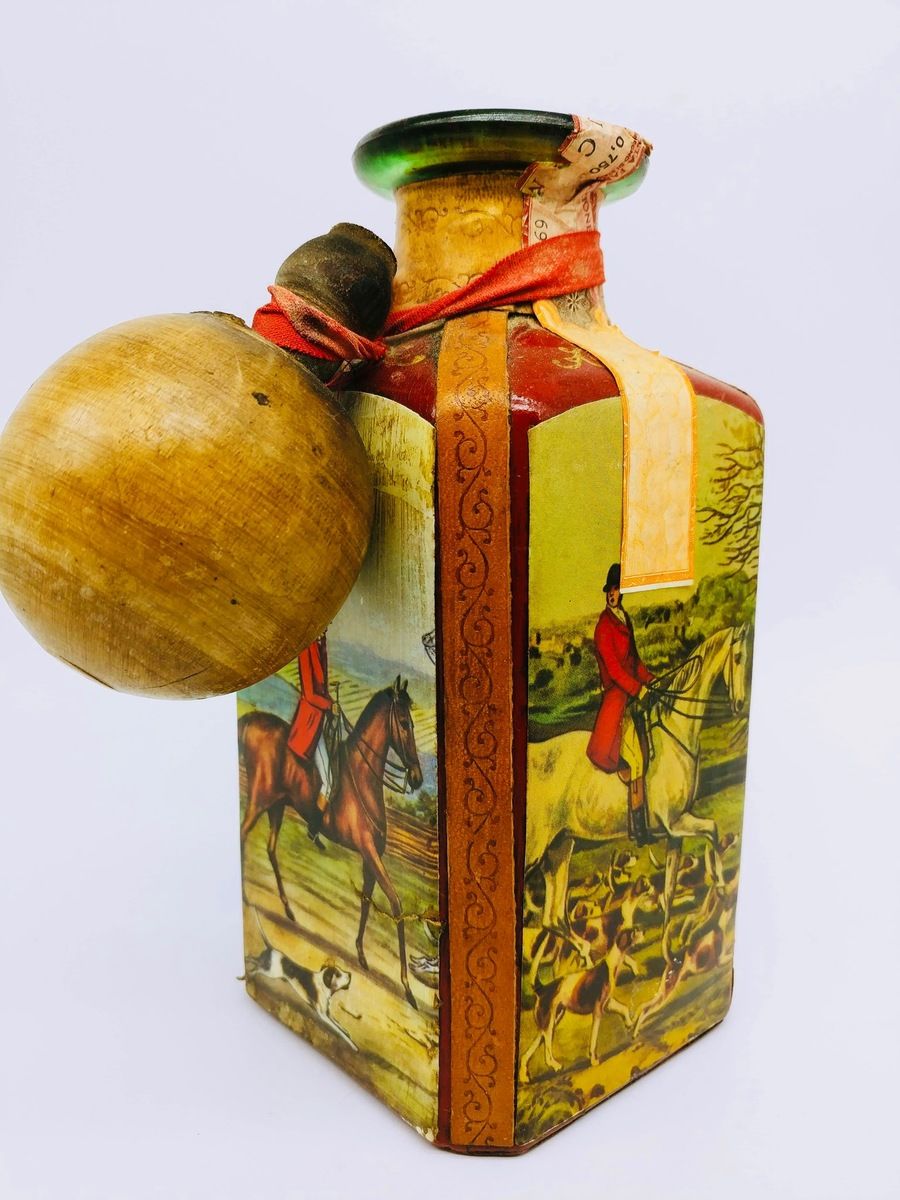 ITALIAN LEATHER 1895 FULL WHISKY DECANTER