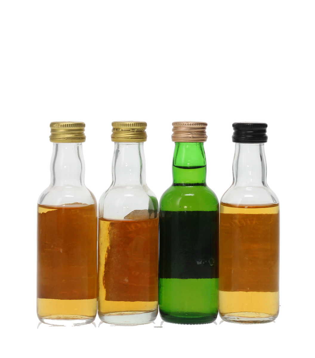 4 X 8 YEAR OLD WHISKY MINIATURES 