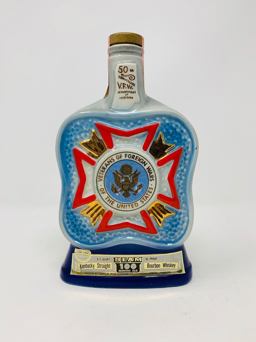 JIM BEAM 100 MONTH OLD V.F.W 1971 DECANTER