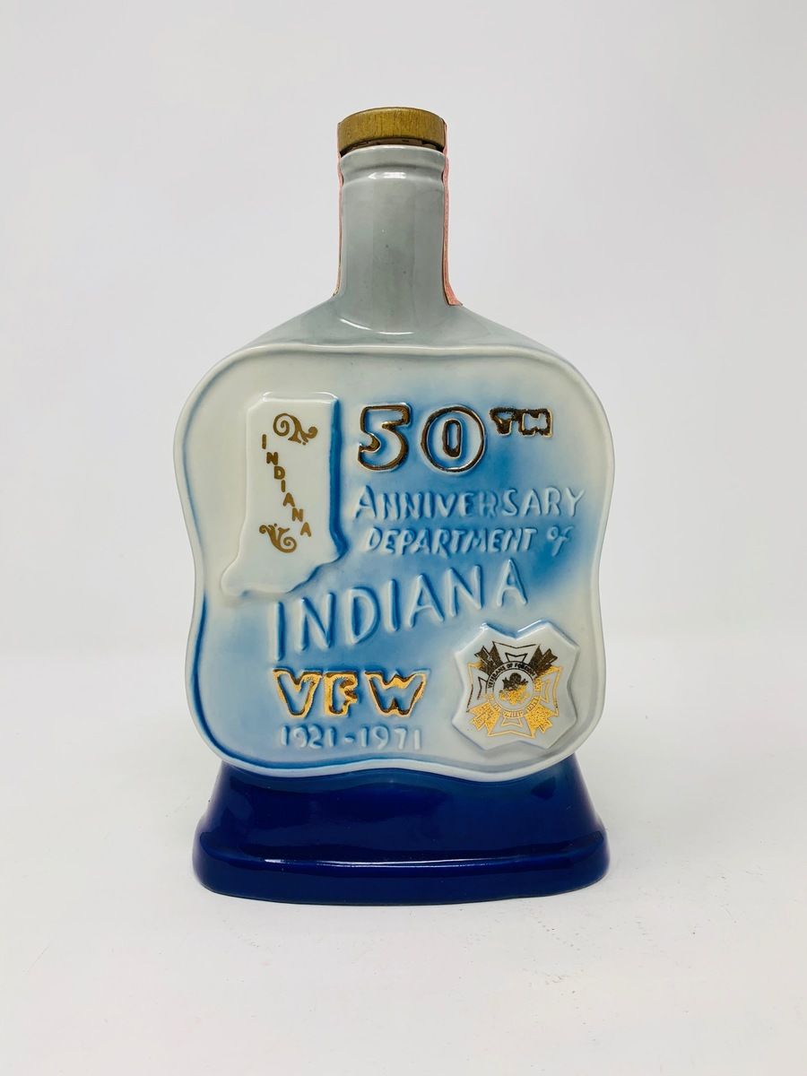 JIM BEAM 100 MONTH OLD V.F.W 1971 DECANTER