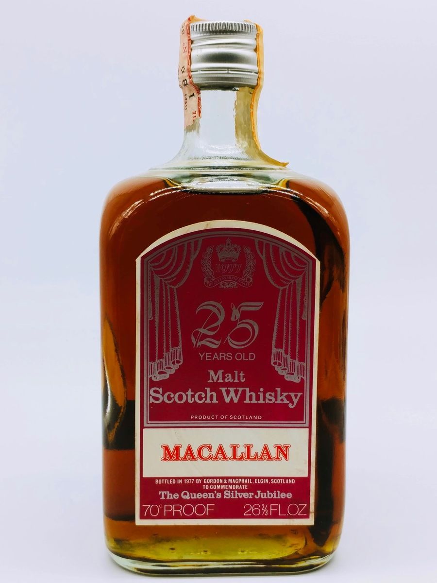 THE MACALLAN 1962 25 YEAR OLD THE QUEENS SILVER JUBILEE 1977 BOTTLING 