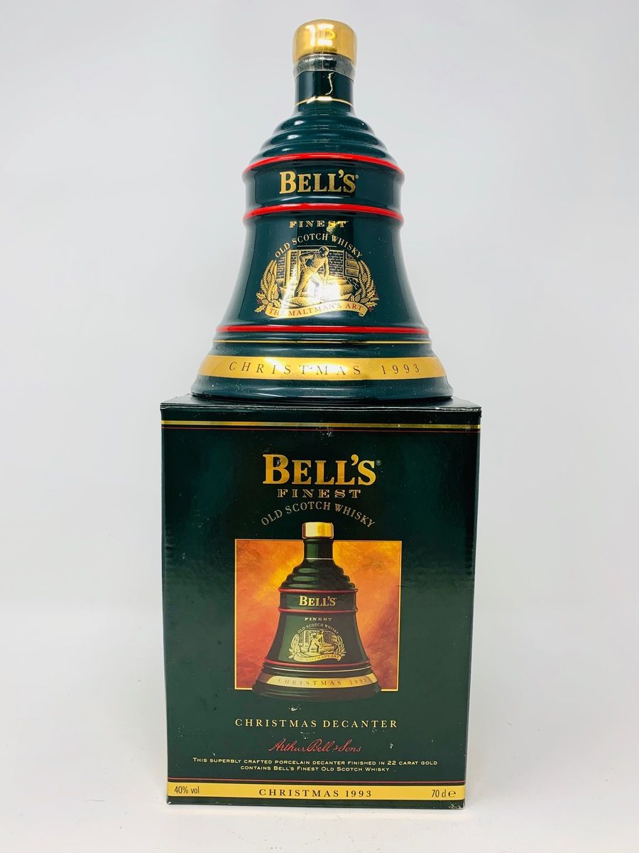 BELLS DECANTER CHRISTMAS 1993