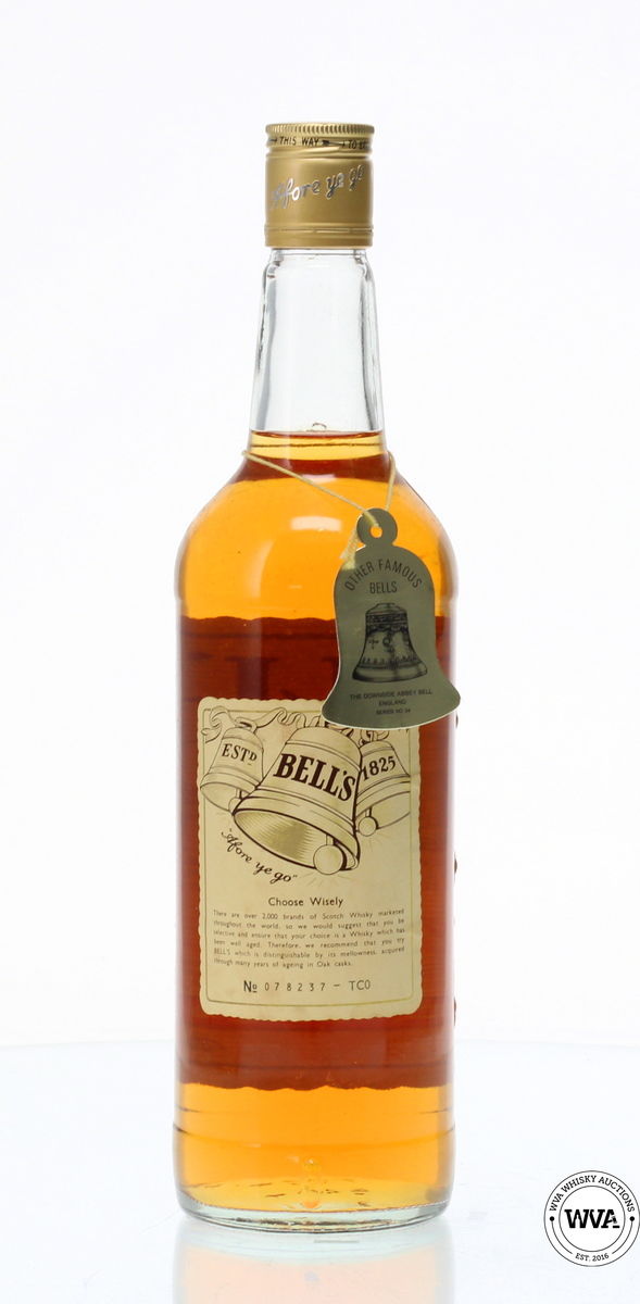 BELLS EXTRA SPECIAL OLD SCOTCH WHISKY 1980'S