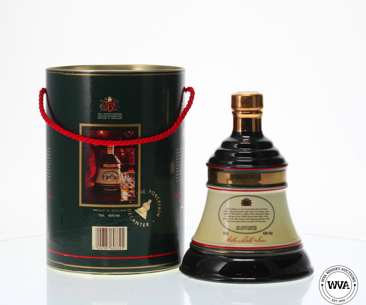 BELLS DECANTER CHRISTMAS 1990 75CL