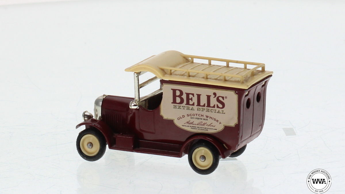 BELL'S WHISKY TRUCK 
