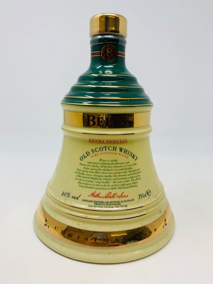 BELLS DECANTER CHRISTMAS 1998