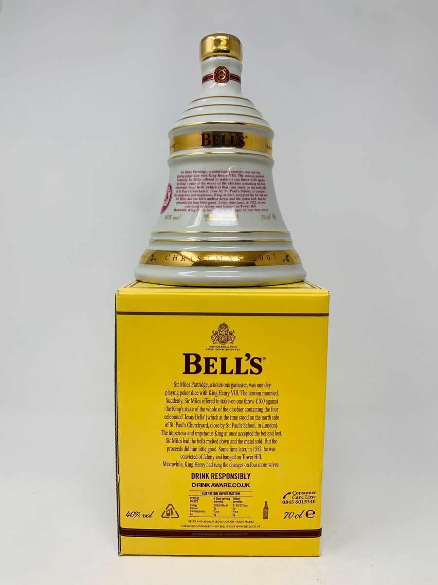 BELLS DECANTER CHRISTMAS 2007