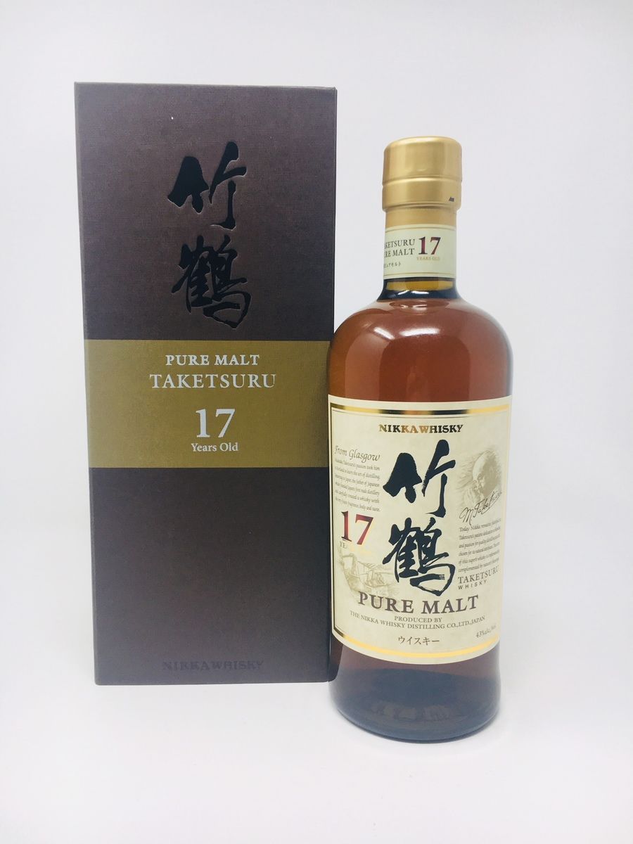 LOT 2256 - NIKKA TAKETSURU 17 YEAR OLD PURE MALT WOODEN BOX (RESERVE PRICE £180.00)