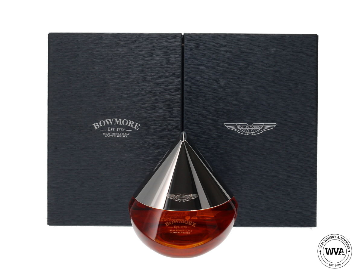 BOWMORE ARC 52 YEAR OLD