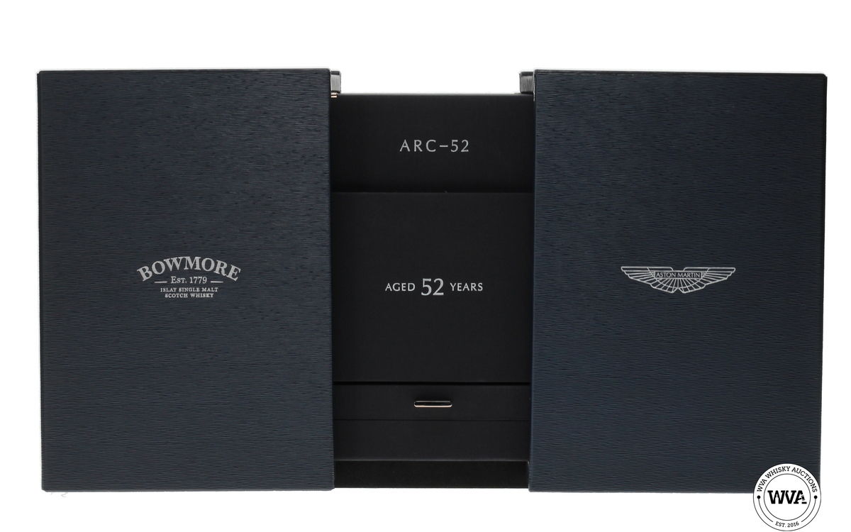 BOWMORE ARC 52 YEAR OLD
