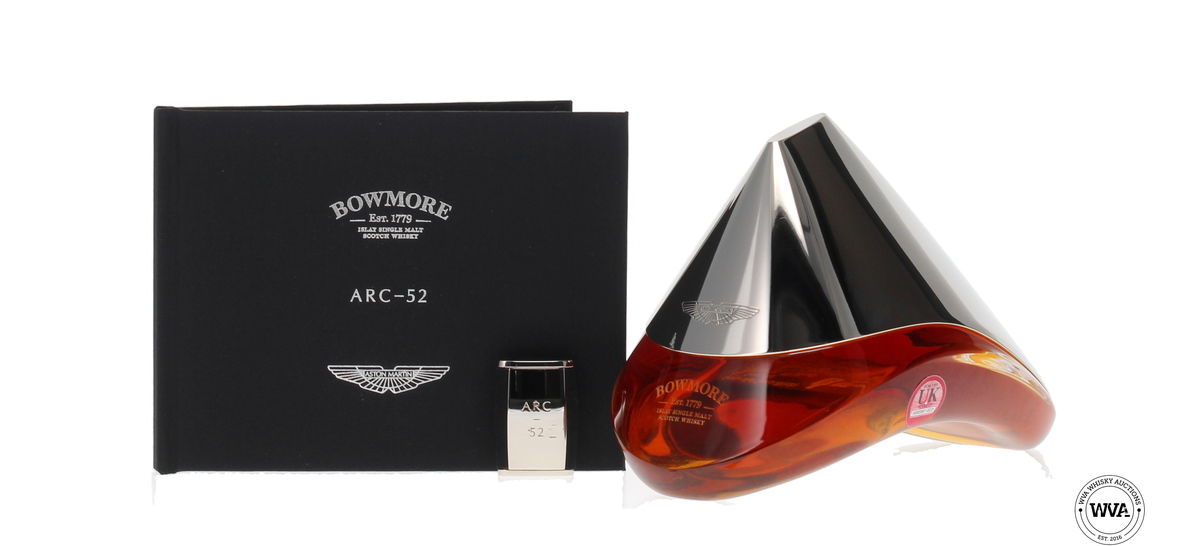 BOWMORE ARC 52 YEAR OLD