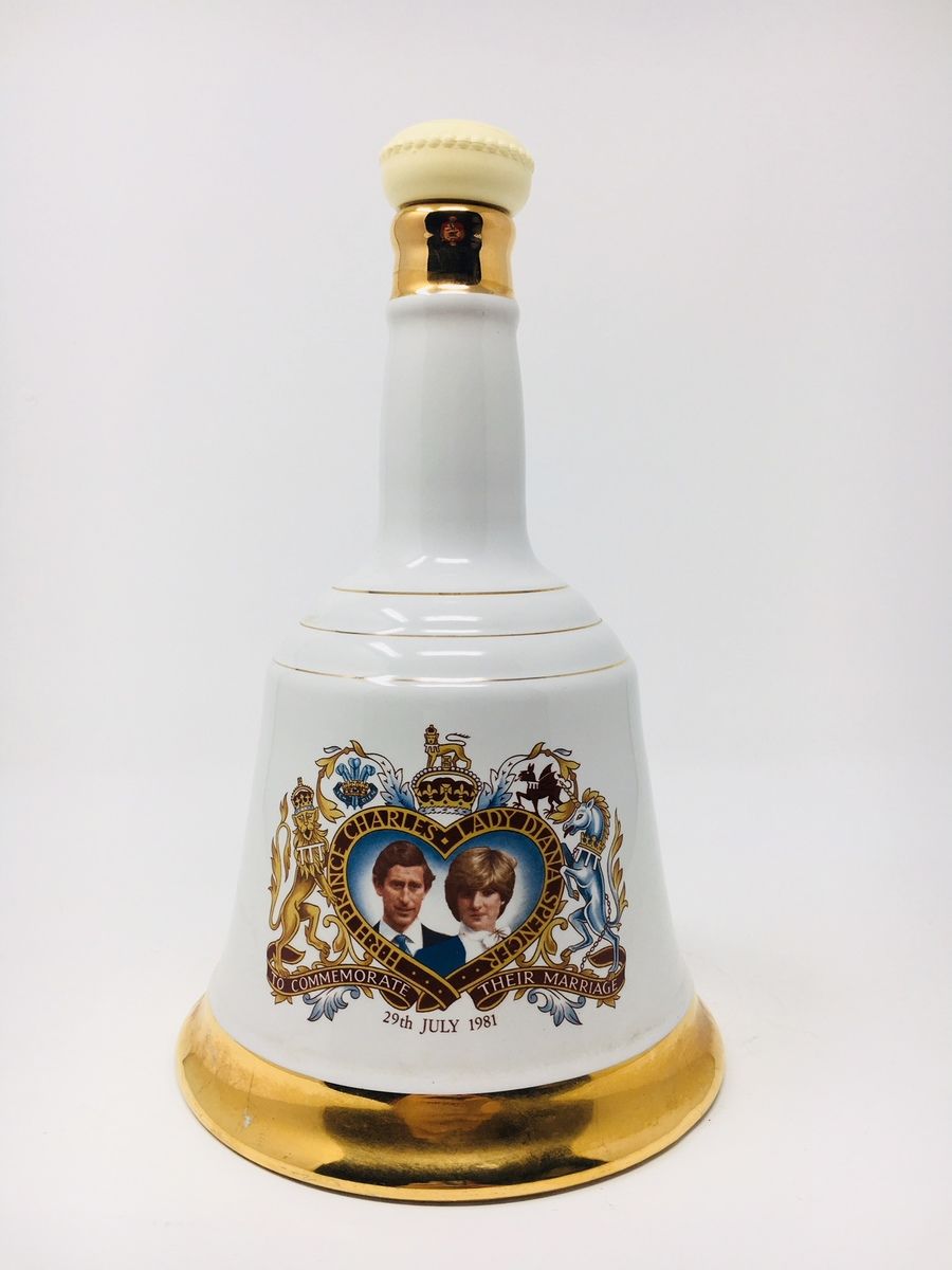 LOT 2394 - THE MARRIAGE OF PRINCE CHARLES AND LADY DIANA DECANTER (NO RESERVE)