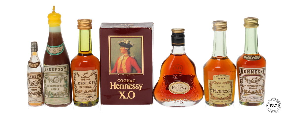 HENNESSY COGNAC MINIATURES & CANDLE