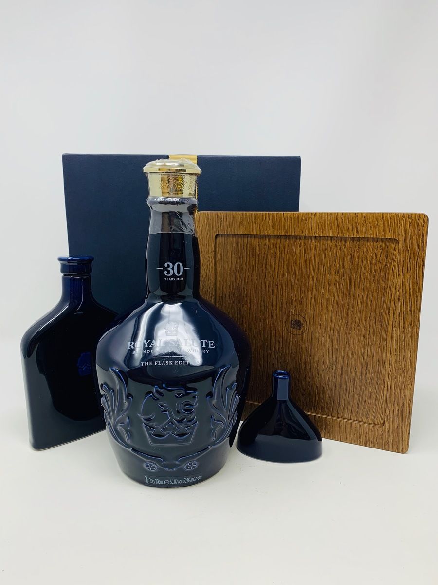 CHIVAS ROYAL SALUTE 30 YEAR OLD FLASK EDITION