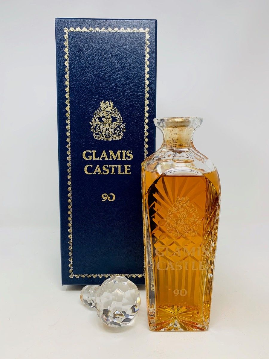 GLAMIS CASTLE 25 YEAR OLD 90TH BIRTHDAY OF THE QUEEN MOTHER