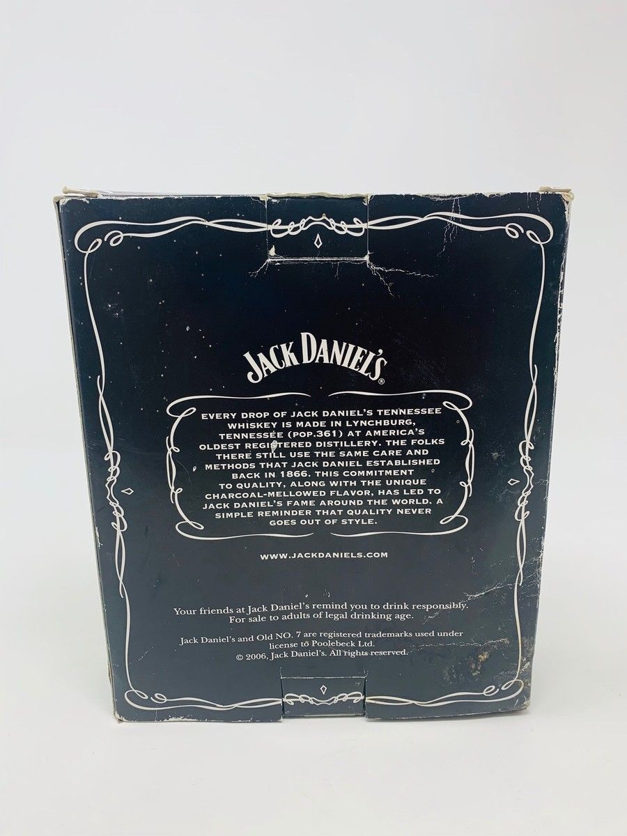 JACK DANIELS OLD NO 7 MINIATURE AND HIP FLASK
