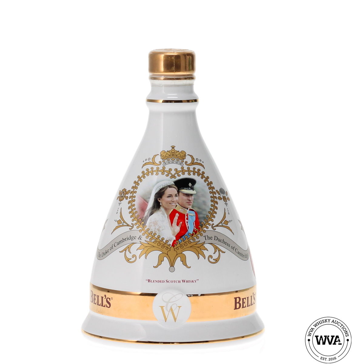 BELLS 2011 ROYAL WEDDING WADE DECANTER - THE DUKE AND DUCHESS OF CAMBRIDGE