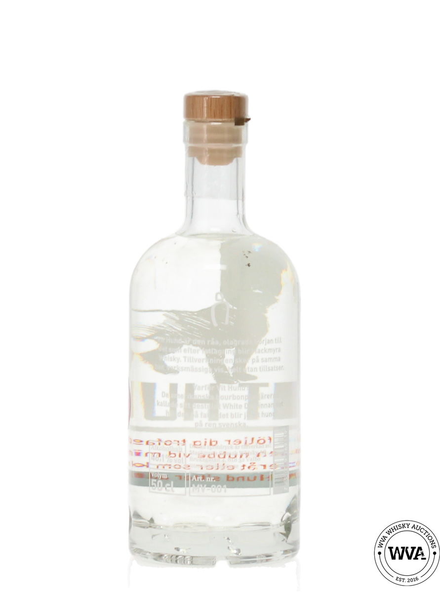 MACKMYRA - VIT HUND SWEDISH SPIRIT