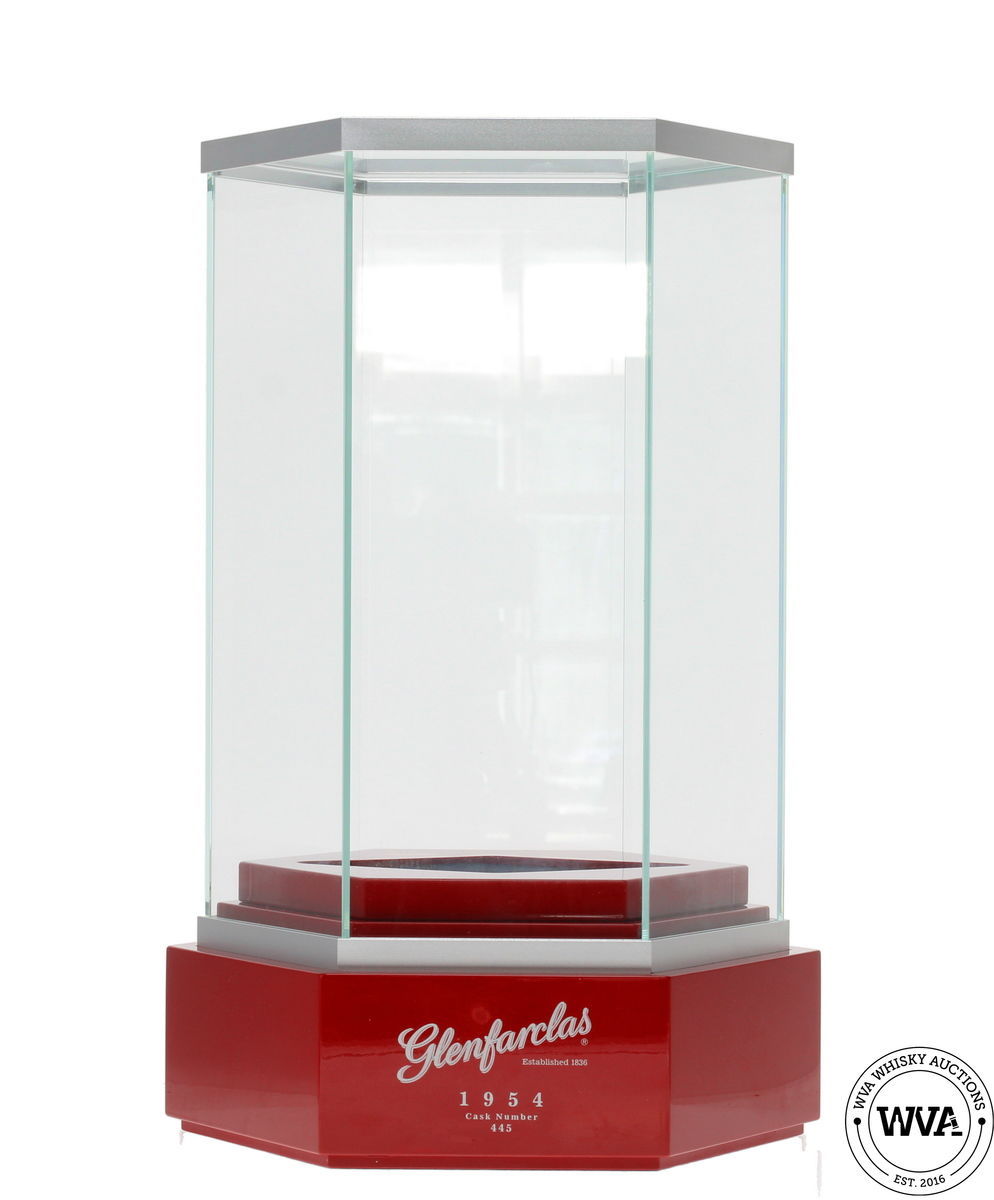 GLENFARCLAS 62 YEAR OLD 1954 #445 - PAGODA RUBY RESERVE (SILVER EDITION)