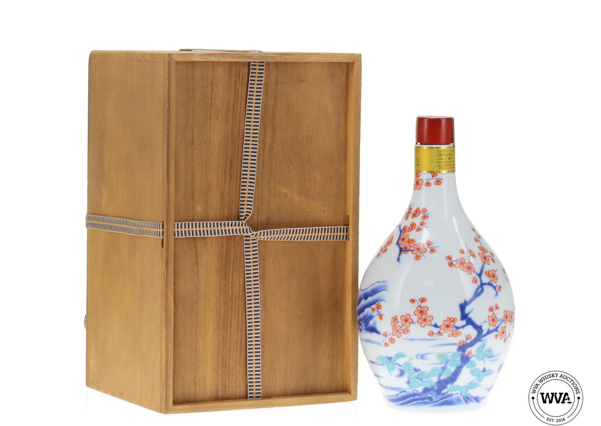 Hibiki 21 Year Old Ceramic Arita Decanter 60cl (2006) 