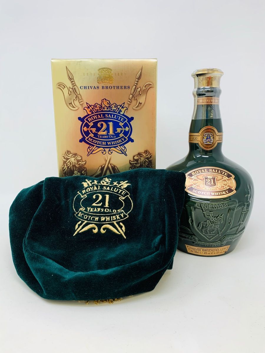 CHIVAS 21 YEAR OLD ROYAL SALUTE EMERALD FLAGON