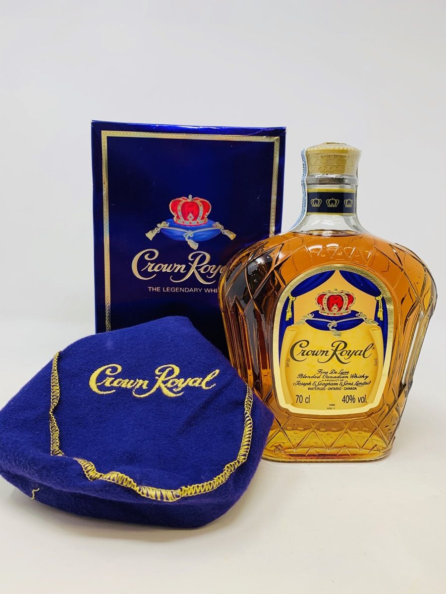 CROWN ROYAL FINE DE LUX BLENDED CANADIAN WHISKY