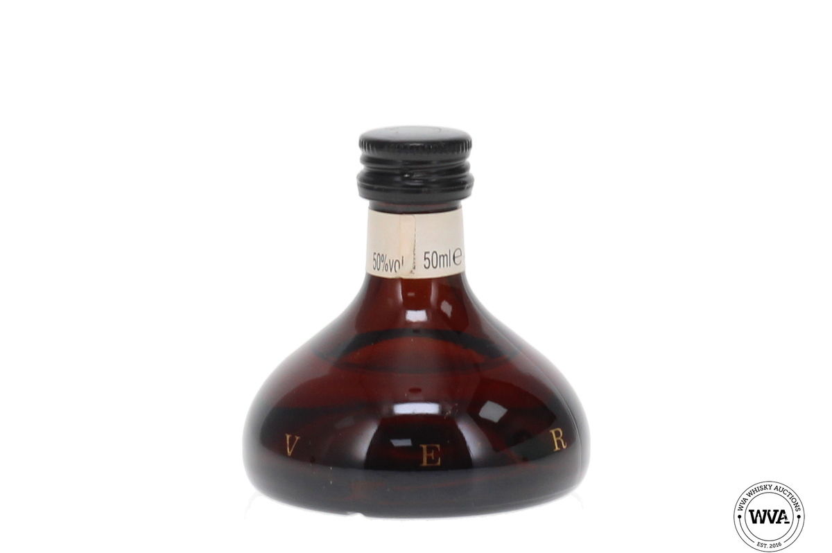 Chivas 1801 - Revolve Miniature