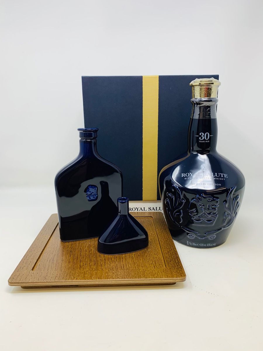 CHIVAS ROYAL SALUTE 30 YEAR OLD FLASK EDITION