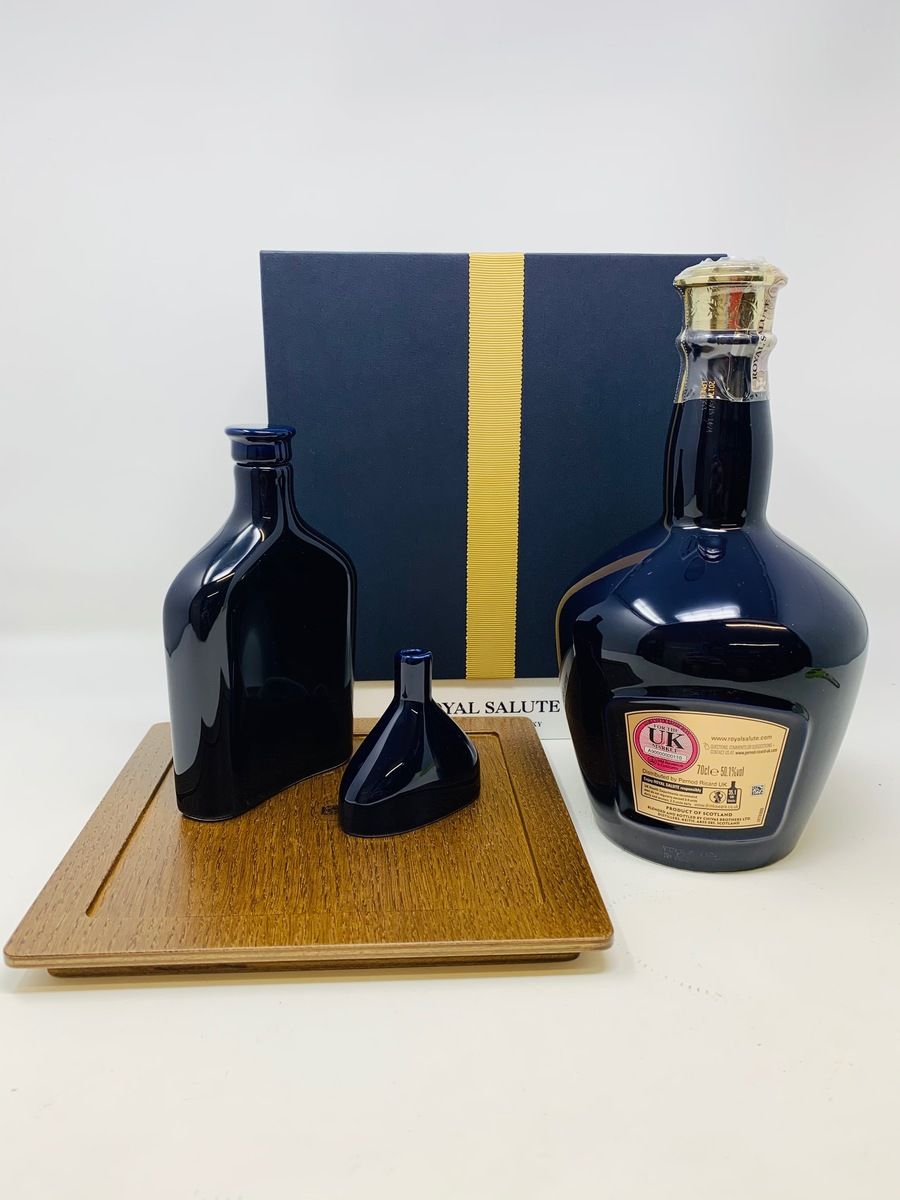 CHIVAS ROYAL SALUTE 30 YEAR OLD FLASK EDITION